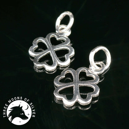Elegant Four-Leaf Clover Pendants 14mm